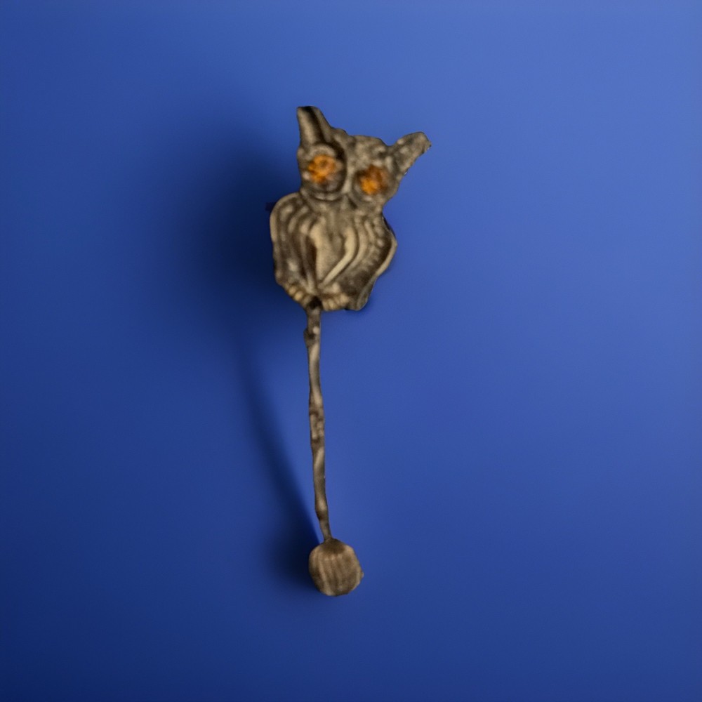 VTG Gold-tone metal articulated owl brooch with rhinestone eyes and dangle chain