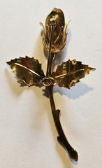 Vintage Elegant 3D Gold-Tone Rose Flower Brooch with Textured Leaves