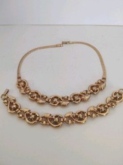 Vtg Green And Clear Rhinestone Necklace Bracelet Set Gold Tone Fold Over Clasp