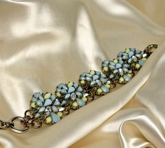 Vintage Pastel Blue & Green Rhinestone Floral Wire Bracelet – Silver Tone