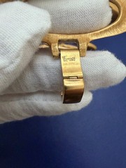Vintage Crown Trifari Textured Gold Tone Oval Link Statement Bracelet Signed 6.7