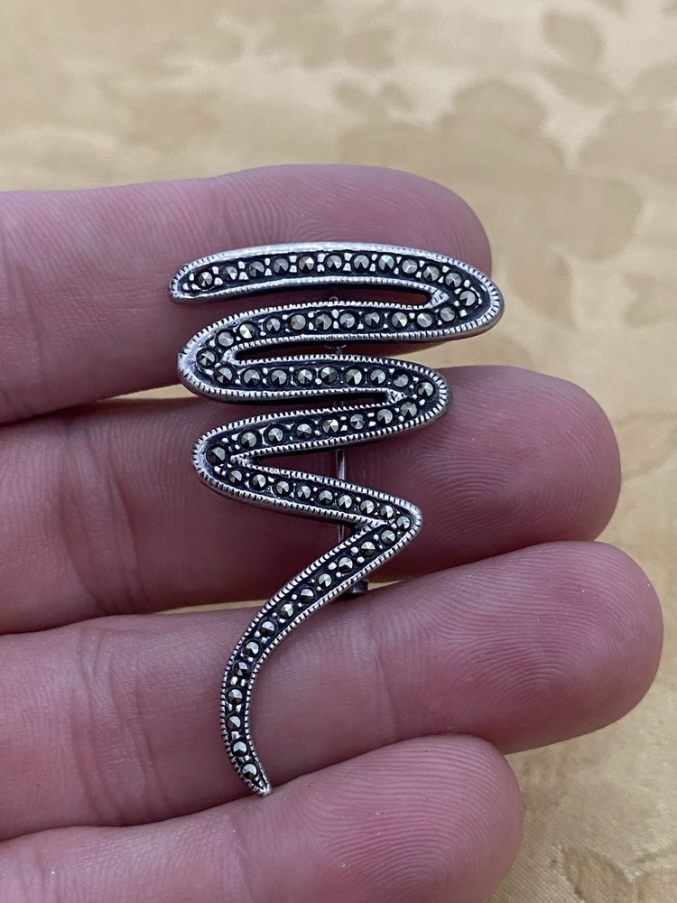 Vintage Sterling Silver 925 Tested Estate Acquired Marcasite Zig Zag Brooch Pin