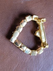 Vintage BSK Brooch Pin Gold Tone Leaf-Signed/heart/purple Tones Stones Brooches