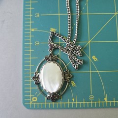 Vintage Silver Plated Filigree Locket Pendant Chain Necklace Pull On 24″L