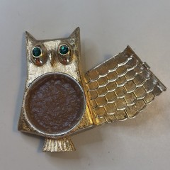 Vintage 1960’s Avon Green Eyed Perfume Owl Brooch Pin Gold Tone