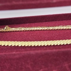 ESTATE Vintage Ferarri 18KT Gold Shield Chain & Bracelet Set in Original Box