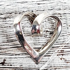 VINTAGE TRUE FRIEND HEART STERLING SILVER 925 PENDANT INSPIRATIONAL LOVE RETRO