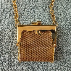 Vintage Gold Tone Necklace Oval Link Mesh Mini Purse Coin Pouch 28″
