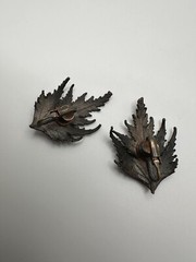 Vintage Tarnished Leaf Clip Earrings 4.5cm JB6