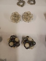 Women’s Vintage Clip-On Earrings 21 Pairs