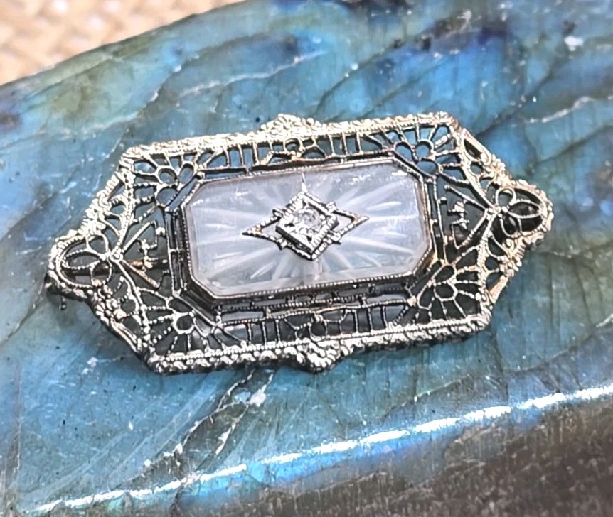 Antique 10K White gold White Sapphire Brooch Ornate Filigree Throat Brooch 1.4″