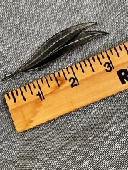 Leaf Pin Vintage Costume Jewelry Gold Preppy Career Minimalist Fasjopm