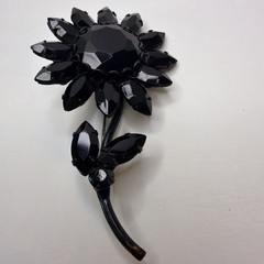 VTG MidCentury Black Rhinestone Flower Brooch Pin Open Back Japanned Daisy AS-IS