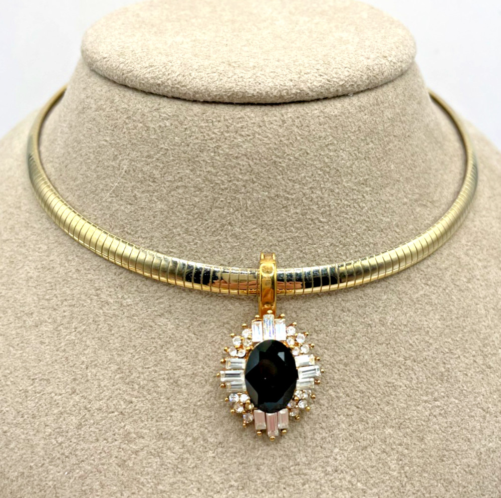VTG 90’s Gold-tone Omega collar Black rhinestone pendant Statement