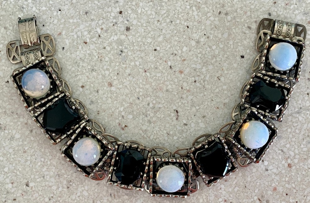 Vintage Onyx Mother of Pearl Cabochon Panel Bracelet Open Work Silver Tone