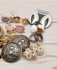 14 Pairs Of Vintage Earrings Coro, Monet, Trifari Japan. Screwback, Clip On,…