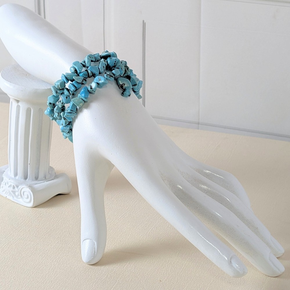 Premier Design Turquoise Chip Memory Wire Wrap Bracelet Retired Vintage Boho