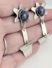 Vtg Anne Forbes Sterling Silver Sodalite Articulated Abstract Flower Earrings