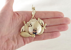 Cool Perspective! 2 7/8″ VTG c1980’s AJC FEMALE BOWLER BOWLING 2-TONE BROOCH PIN