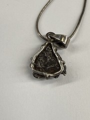 VINTAGE 925 ITALY STERLING SILVER NECKLACE WITH IRON METEORITE PENDANT