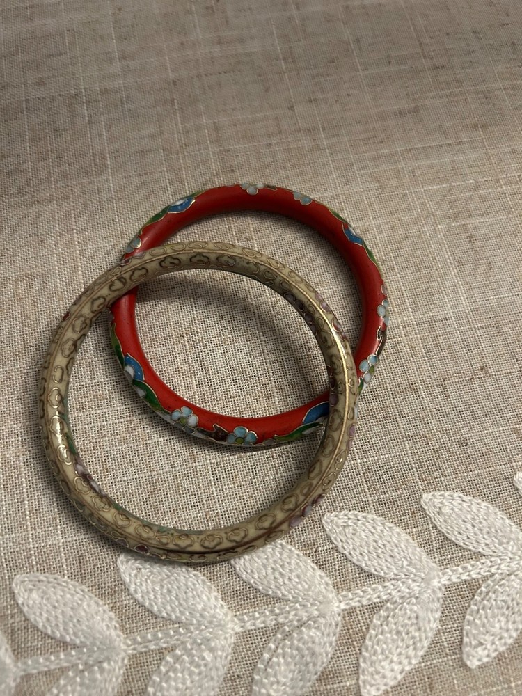 4 vintage Cloisonné bracelets, multicolored