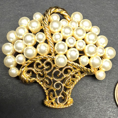 Vintage NAPIER Basket Brooch Gold Tone Filigree Faux Pearl Bouquet Basket Pin
