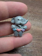 Vintage Retro Resin Pin Back Brooch Small Baby Elephant Set Of 3