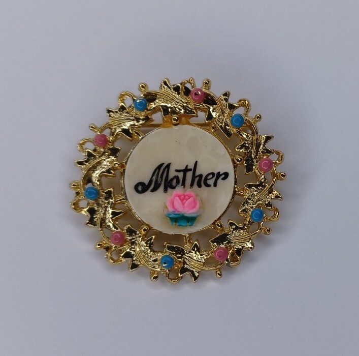 Vintage Mother Gold Tone Pin Round Brooch Mother’s Day