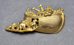 Vintage OAJC Noah’s Ark Bracelet & Brooch Set Gold Tone Animals Original America