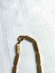 Vintage Gold Tone Necklace 16 Inches As Pictured -VM32