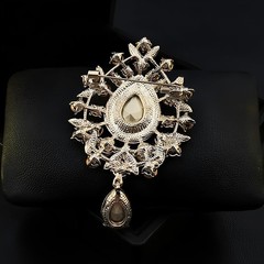 Vintage Teardrop Crystal Brooch Pin with Teardrop Pendant Elegant Rhinestone Des