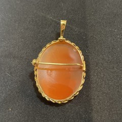 Vintage Estate 18K Solid Yellow Gold Carved Shell Cameo Pendant Italy Signed