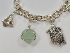 Sterling Silver Charm Bracelet w/ 8 Beautiful Charms ~ 7-1/2″ ~ 41.4g ~ 5-C434