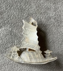 Vintage Carved Mother Of Pearl Asian Boat With Sail Brooch 1.5 Inches