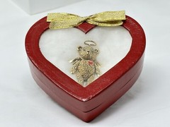 THE BEAR CLUB 24k Gold-Plated Pewter Teddy Bear Pin in Heart Shaped Box 1996