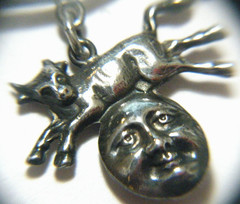 Victorian 935 Silver Slide Bangle 6 Charm Bracelet Cat & Fiddle Nursery Rhymes