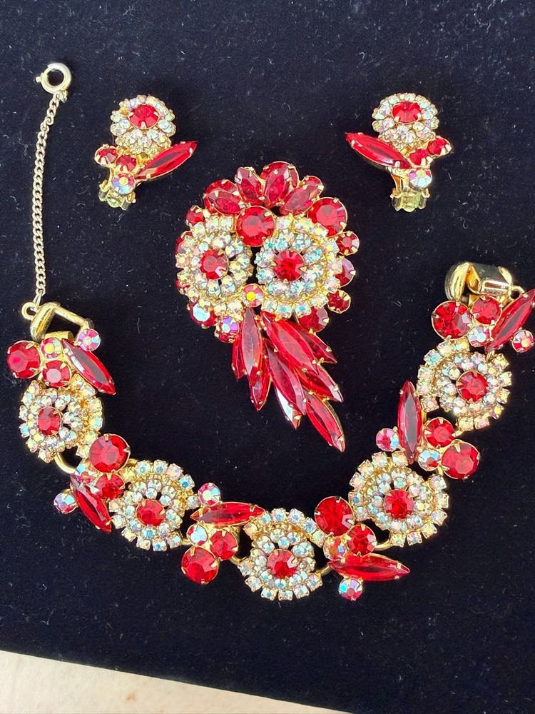 Vintage Juliana D&E Red Rhinestone Owl Parure Bracelet Brooch Earrings