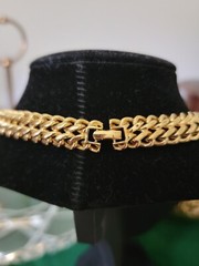 VINTAGE MONET MONDERNIST GOLD TONE CHAIN CHOKER NECKLACE 15″ Good Quality