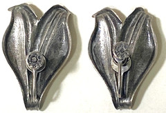 Vtg Pair Sterling Screwback Earrings, Tropical Leaf Design, 5 Grams 1-1/8″x3/4″