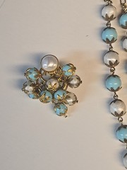 Vintage Crown Trifari 1950s Blue White Lucite Bead Necklace & Earrings Set Gold