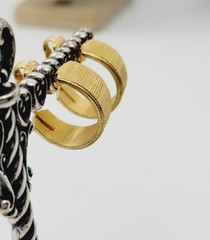 Sarah Coventry HOOP Clip On Earrings .75 in Textured Vintage