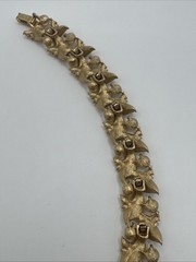 Vintage Crown Trifari Gold Tone Faux Pearls & Rhinestone Bracelet 7″