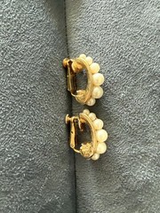 Vintage 1940s/1950s Coro Clip-On Earrings