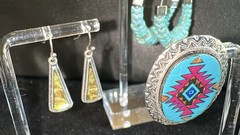 Lot Of 4 Pairs Southwestern-style Vintage Dangle Pierced Earrings Estate Jewelry