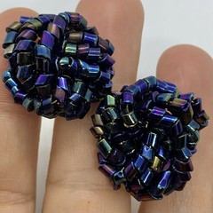 Vtg Iridescent Peacock Purple Blue Bugle Glass Knotted Bead Huggie Earrings Post