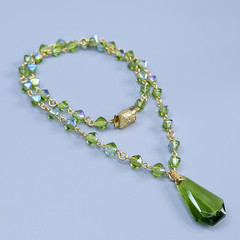 Necklace 18” Green Glass Czech Vintage Beads Women`s Jewelry Art Deco Style