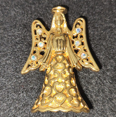VTG 90s Trifari Designer Signed Angel Christmas Brooch Pin Pendant 6 Rhinestones