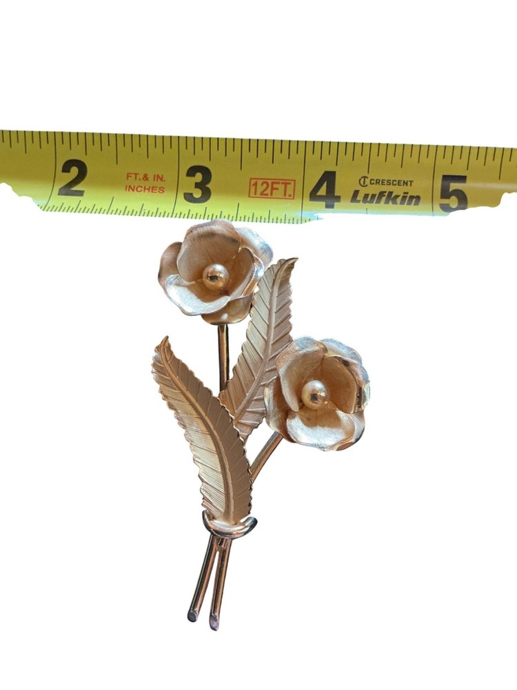 Coro Gold-Tone Double Flower Pin Brooch With Leaf Details Vintage Jewelry 3.5 In