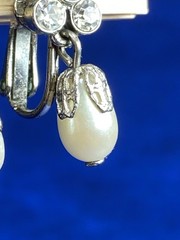 Vtg Silvertone Rhinestone Faux Pearl Flower Dangle Drop Clip On Estate Earrings