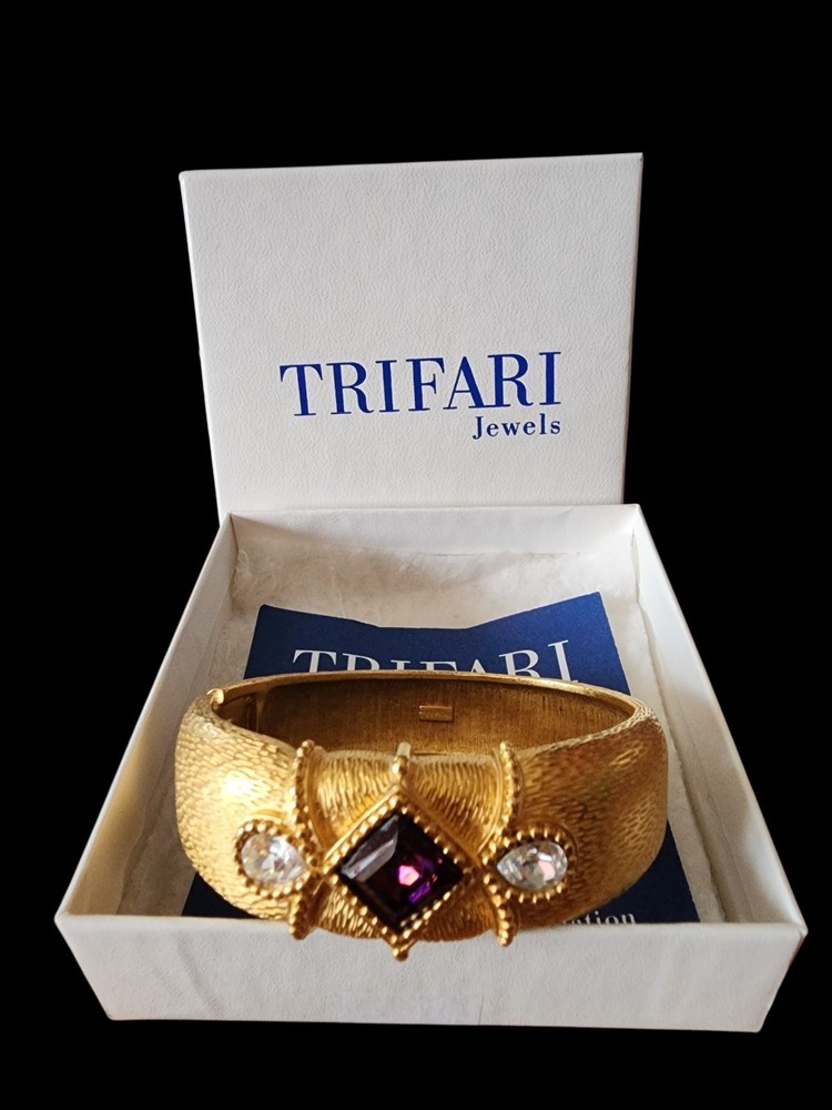 NIB Vintage TRIFARI ” Jewels” collection Bracelet